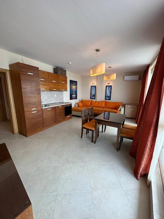 Briz Beach Apartments - Section B Солнечный берег Экстерьер фото