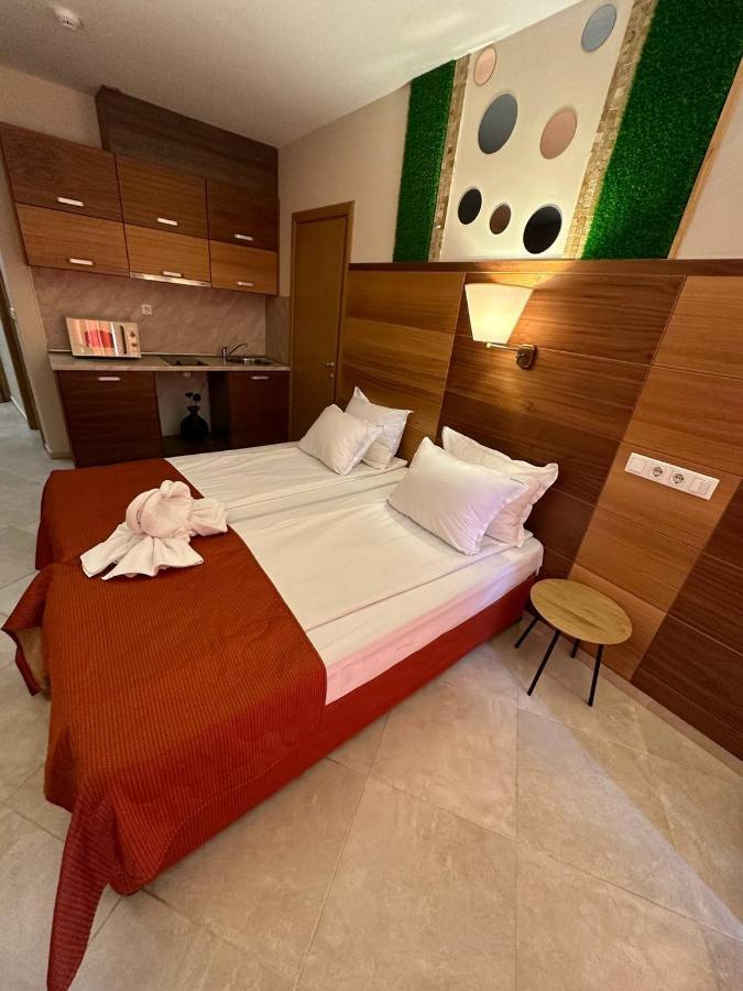 Briz Beach Apartments - Section B Солнечный берег Экстерьер фото